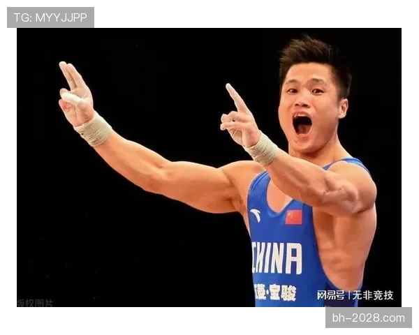 吕小军家里健身房比我家还大